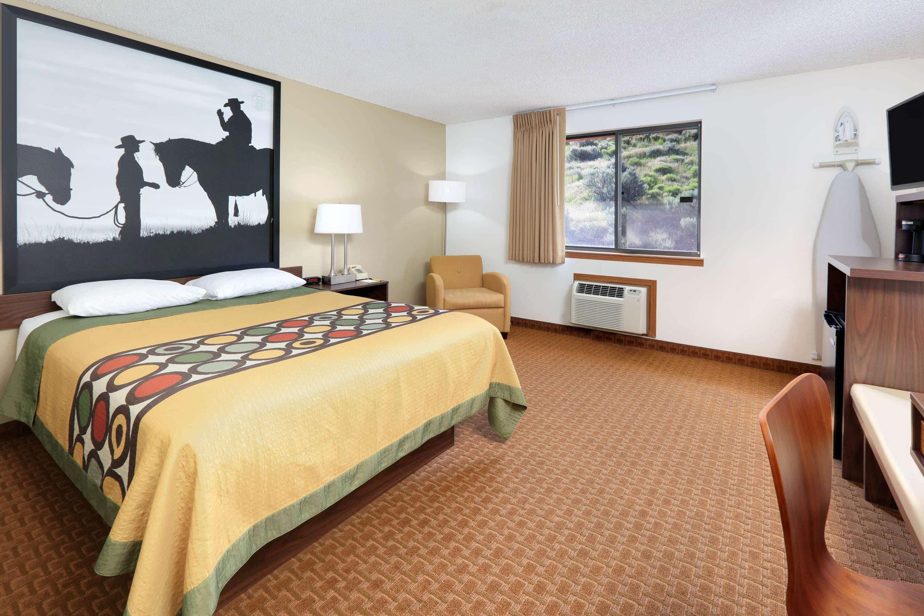 Super 8 By Wyndham Cody Hotel Eksteriør billede